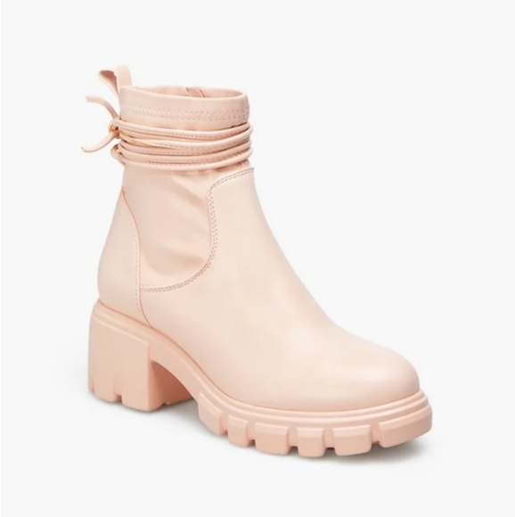 ShoeDazzle Women Size 9 Light Pink Lug Sole Side Zip Booties - Picture 5 of 11